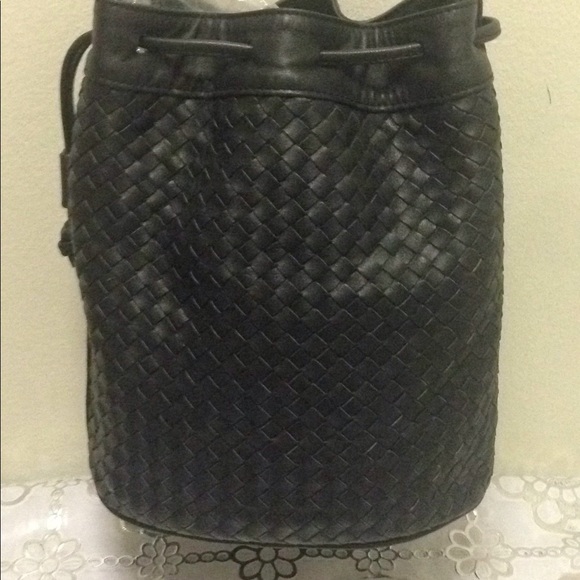 Handbags - 🔥😍Vintage 1Day sale 😬🔥bag color gold/ black